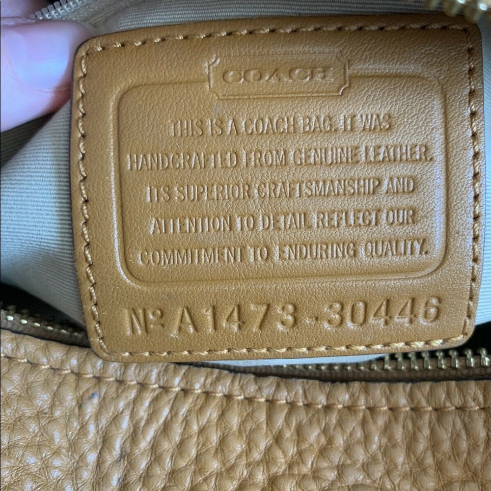 Coach purse - Picture 2 of 6